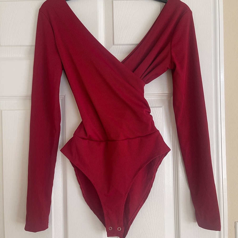 SHEIN Double V Neck Bodysuit